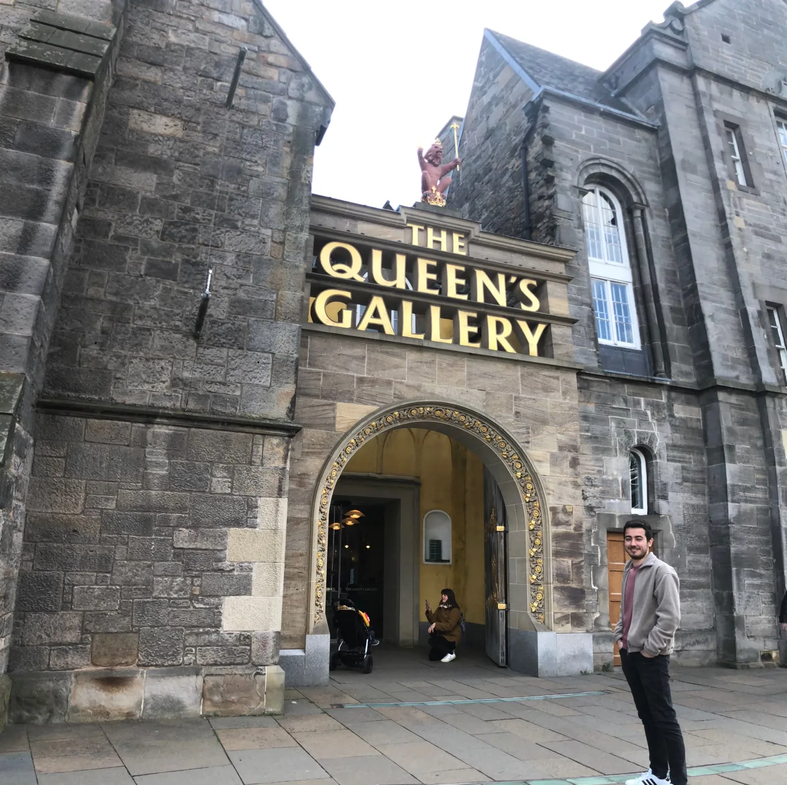 İskoçya'da Katmanlı Bir Şehir: Edinburgh'un Taş Mimarisi ve Volkanik Tarihi