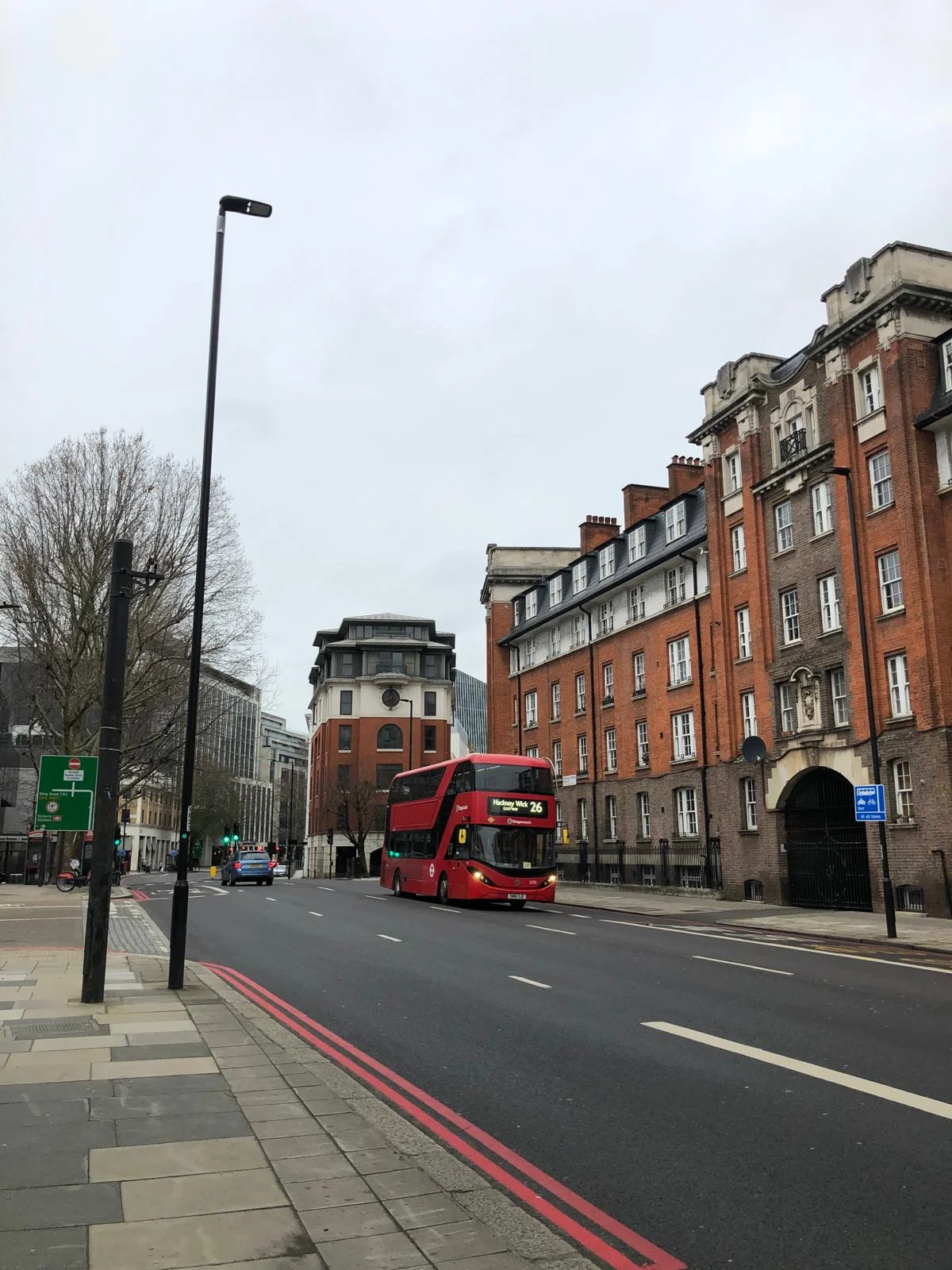 Şehirlerin Ritmi: Manchester’dan Londra’ya Bir Mimari ve Lezzet Yolculuğu
